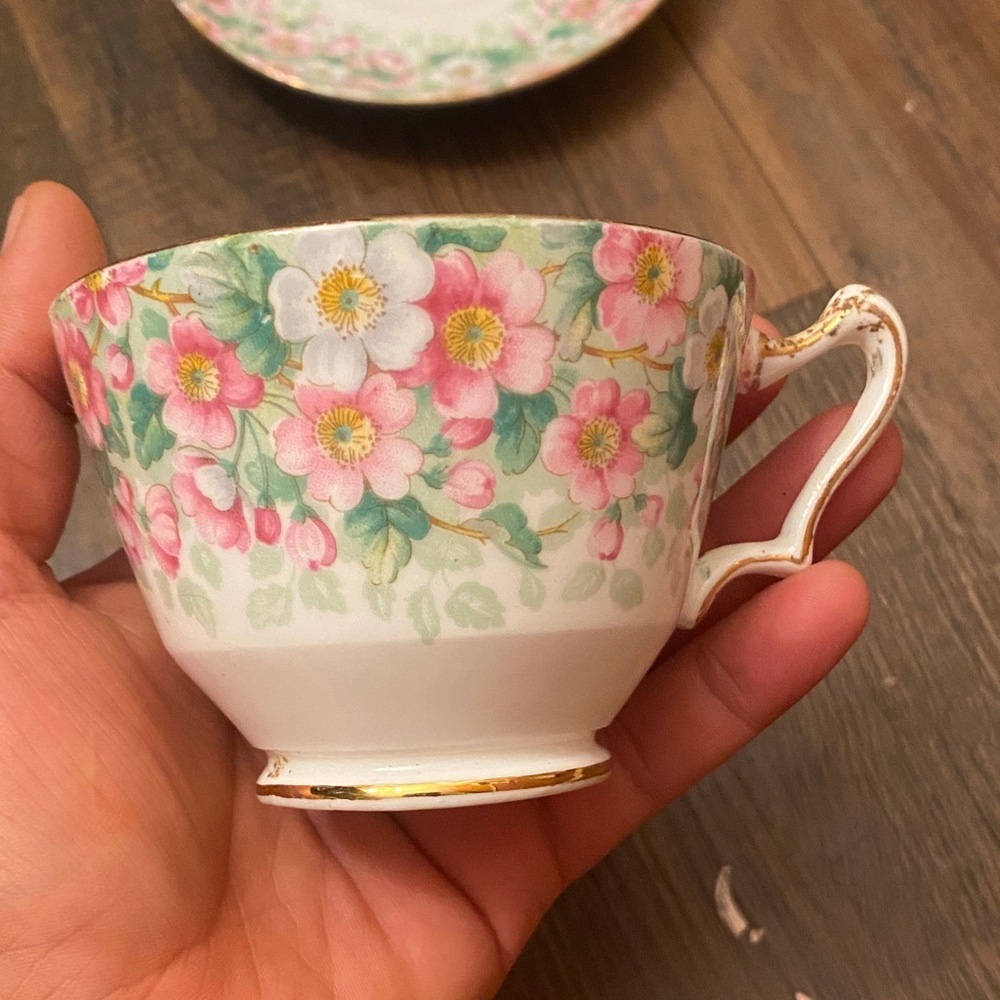 Floral Teacup and Saucer Set - Picture 3 of 9